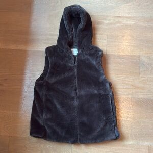 Zara girls grey hooded faux shearling vest size 11/12